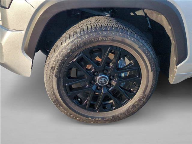 Used 2024 Toyota Tundra Limited AWD/4WD image 25