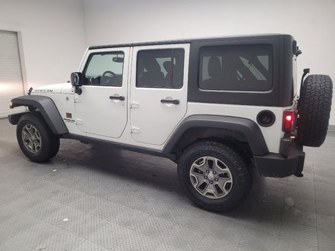 Used 2015 Jeep Wrangler Unlimited Rubicon w/ Connectivity Group AWD/4WD image 3