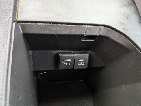 Used 2021 Toyota Camry LE FWD image 50