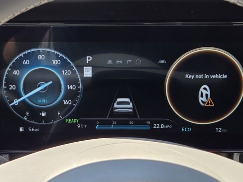 New 2025 Hyundai Elantra SEL image 22