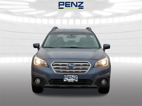 Used 2017 Subaru Outback 2.5i Premium image 2