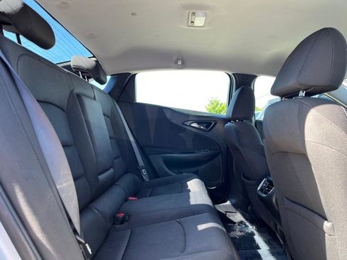 Used 2021 Chevrolet Malibu LT FWD image 16