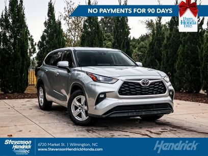 Used 2021 Toyota Highlander LE