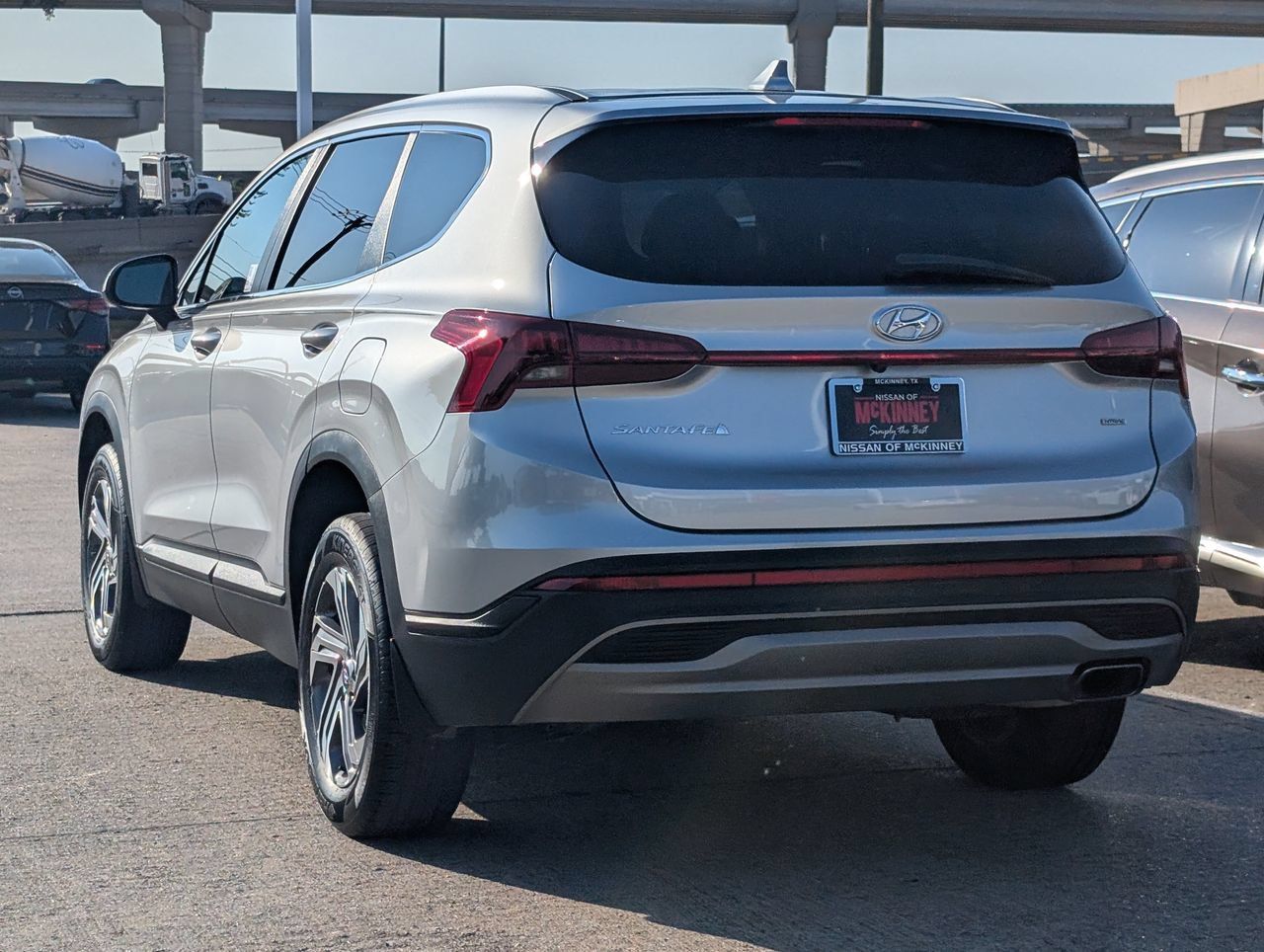 Used 2023 Hyundai Santa Fe SE AWD/4WD image 4