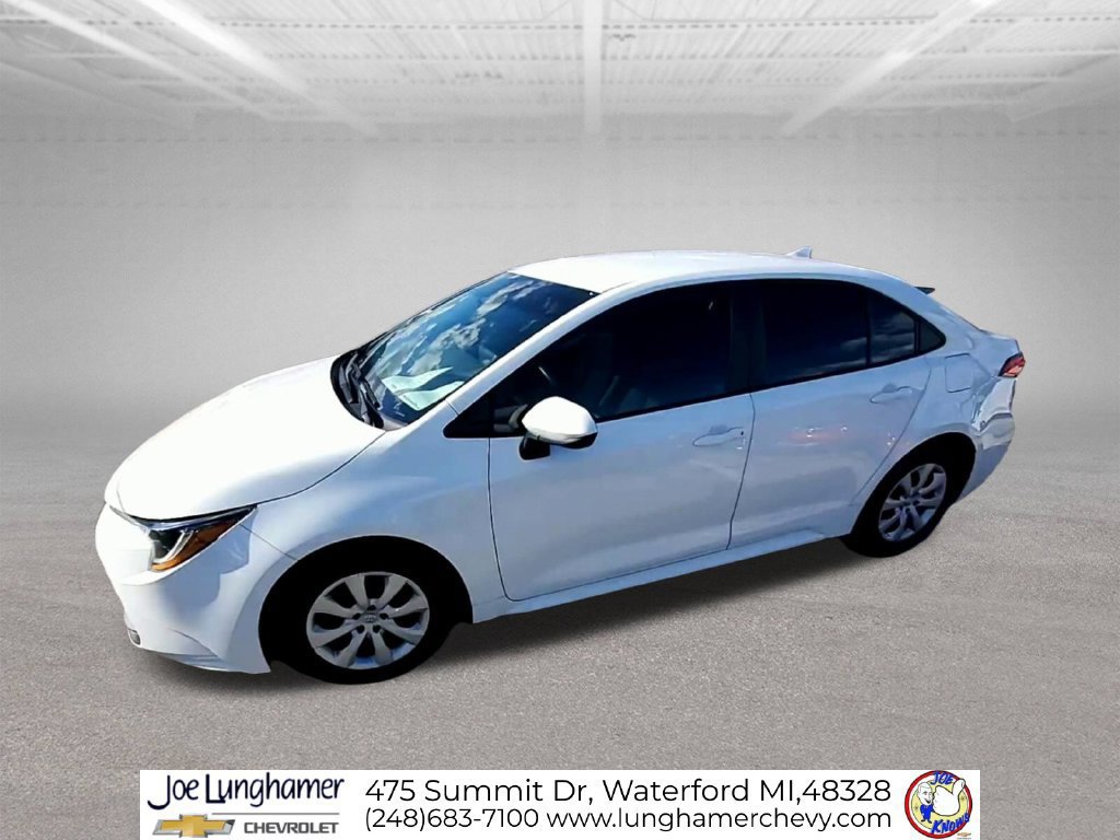 Used 2023 Toyota Corolla LE FWD image 4