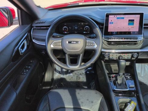 Certified 2022 Jeep Compass Limited w/ (RED) Package AWD/4WD image 18