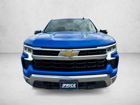 Used 2025 Chevrolet Silverado 1500 LT AWD/4WD image 9