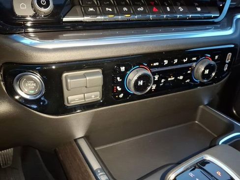New 2026 Chevrolet Silverado 1500 High Country w/ Technology Package AWD/4WD image 22