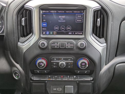 Used 2021 Chevrolet Silverado 1500 LT RWD image 16