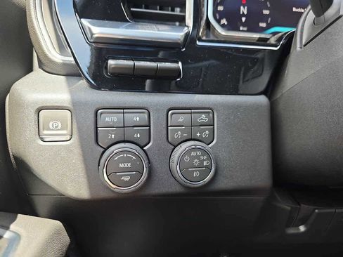 New 2026 Chevrolet Silverado 2500 High Country w/ High Country Premium Package AWD/4WD image 26