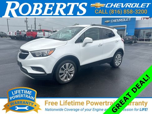 Used 2020 Buick Encore Preferred image 1