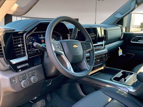 New 2026 Chevrolet Silverado 2500 LTZ w/ LTZ Premium Package AWD/4WD image 7