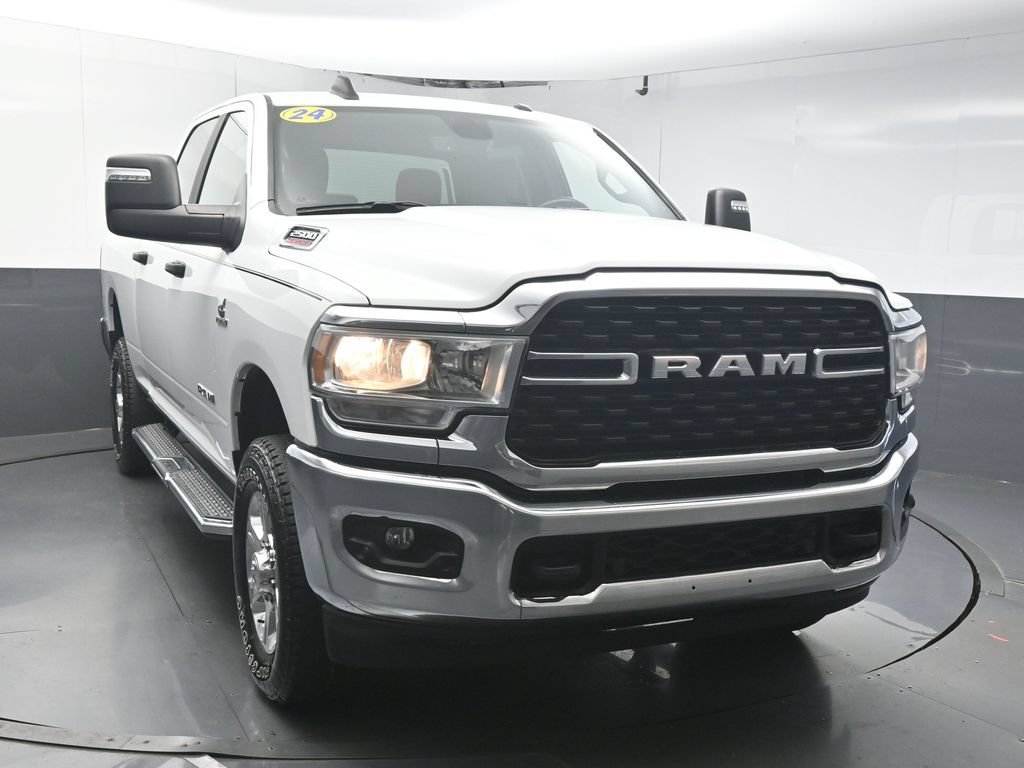 Used 2024 RAM 2500 Big Horn w/ Off Road Package AWD/4WD image 2