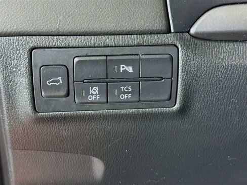 Used 2018 MAZDA CX-9 Touring w/ Touring Premium Package image 10