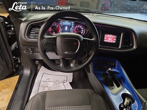 Used 2017 Dodge Challenger R/T image 15