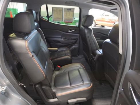 Used 2023 GMC Acadia AT4 w/ Technology Package AWD/4WD image 19