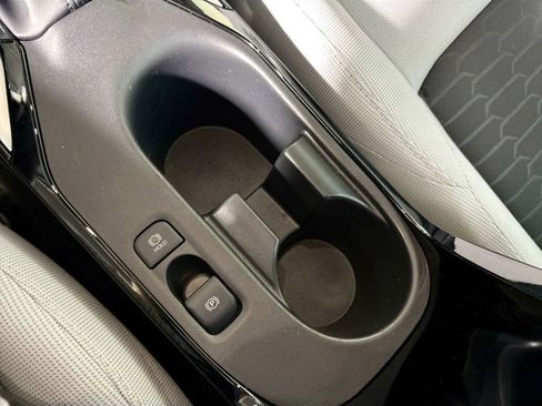 Used 2024 Toyota Corolla SE FWD image 15
