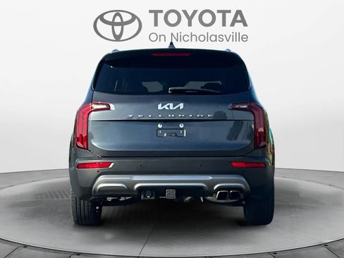 Used 2022 Kia Telluride S FWD image 4