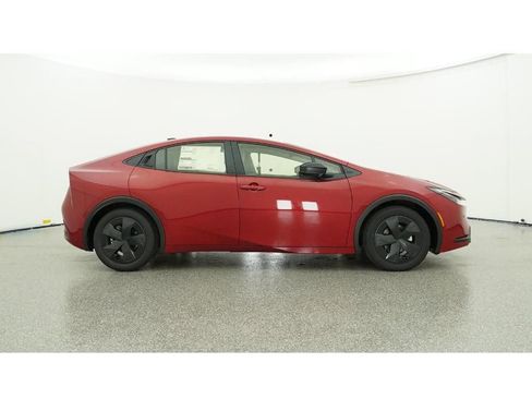 New 2026 Toyota Prius LE FWD image 29