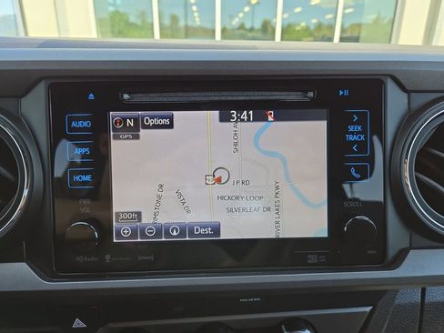 Used 2019 Toyota Tacoma TRD Off-Road image 24