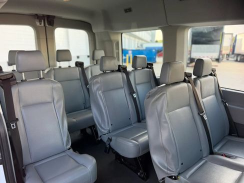 Used 2019 Ford Transit 150 XL RWD image 21