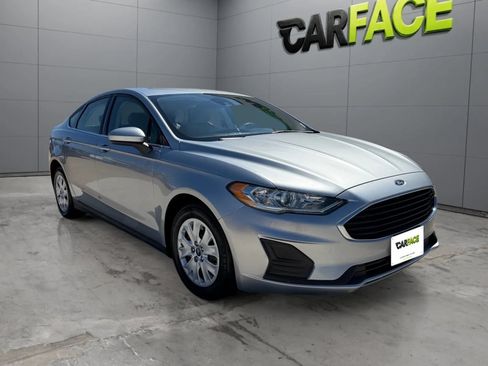 Used 2020 Ford Fusion S FWD image 2