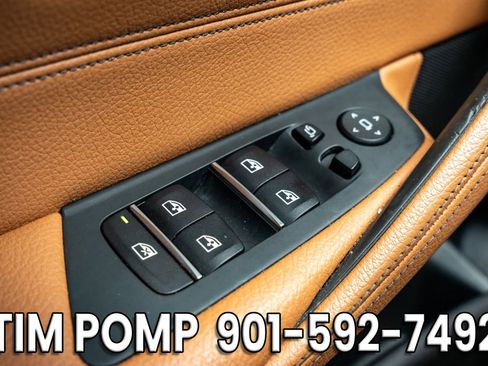 Used 2018 BMW 530i xDrive AWD/4WD image 26