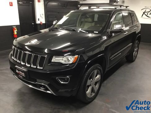 Used 2014 Jeep Grand Cherokee Overland AWD/4WD image 6