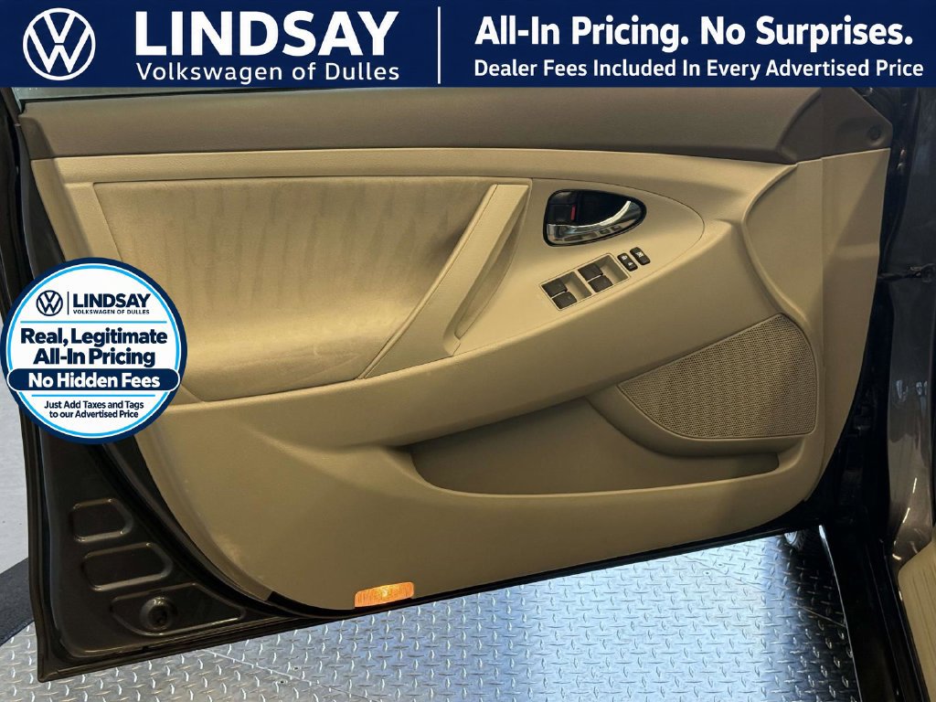 Used 2011 Toyota Camry LE w/ LE Extra-Value Pkg FWD image 8