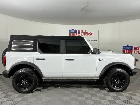 Used 2021 Ford Bronco Black Diamond image 2