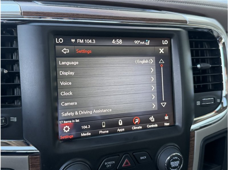 Used 2018 RAM 1500 Laramie w/ Convenience Group AWD/4WD image 47