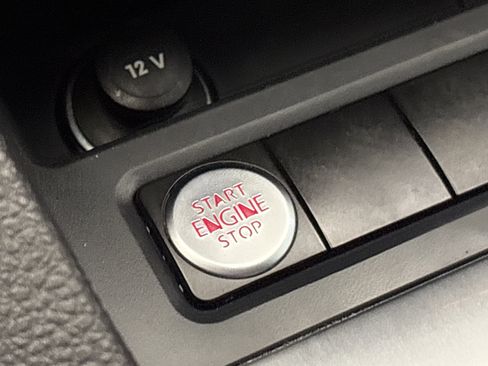 Used 2014 Volkswagen Jetta TDI FWD image 21