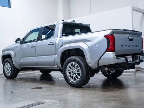 New 2026 Toyota Tacoma Limited AWD/4WD image 7