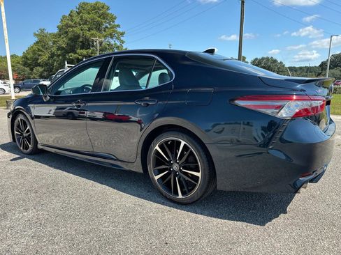 Used 2018 Toyota Camry XSE image 6