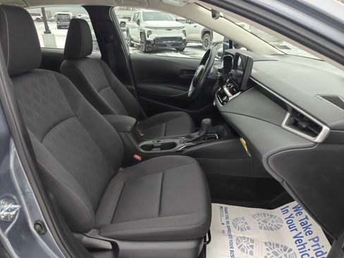 Used 2025 Toyota Corolla LE image 18