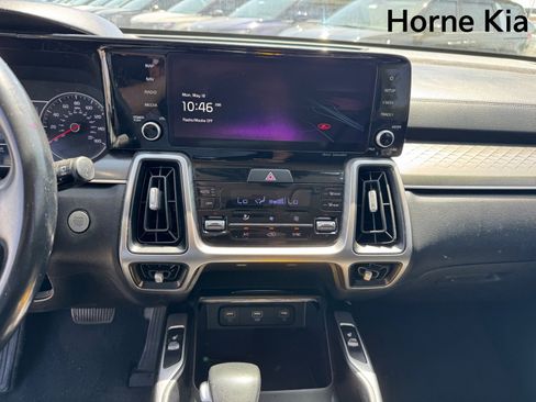 Certified 2022 Kia Sorento S FWD image 21