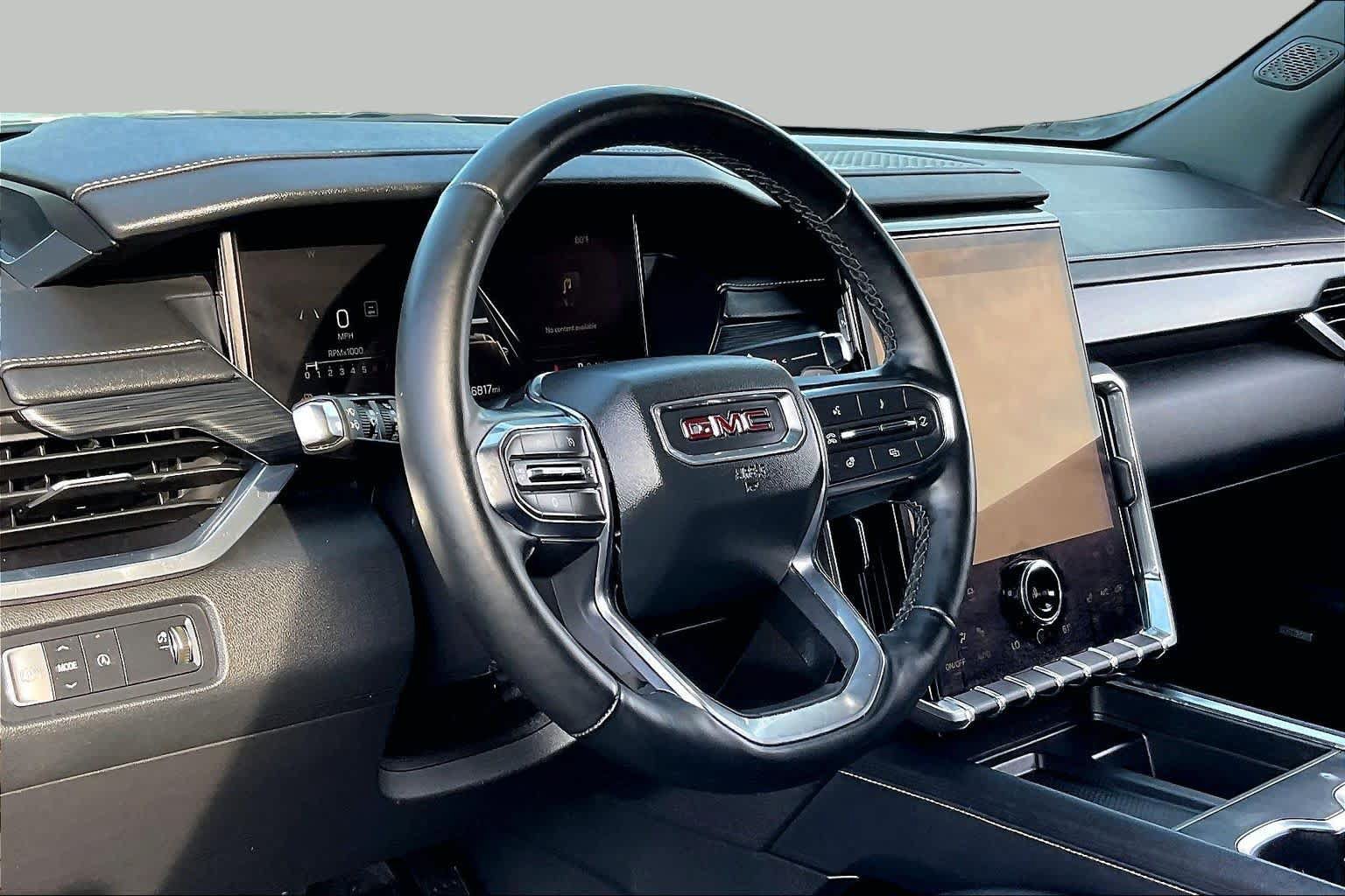 Used 2024 GMC Acadia Elevation w/ Black Edition FWD image 16