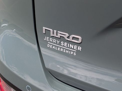 Certified 2026 Kia Niro FWD image 24