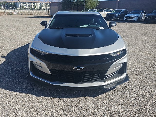 Used 2019 Chevrolet Camaro SS RWD image 2