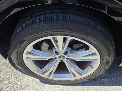 Used 2023 Audi Q8 Premium w/ Convenience Package AWD/4WD image 9