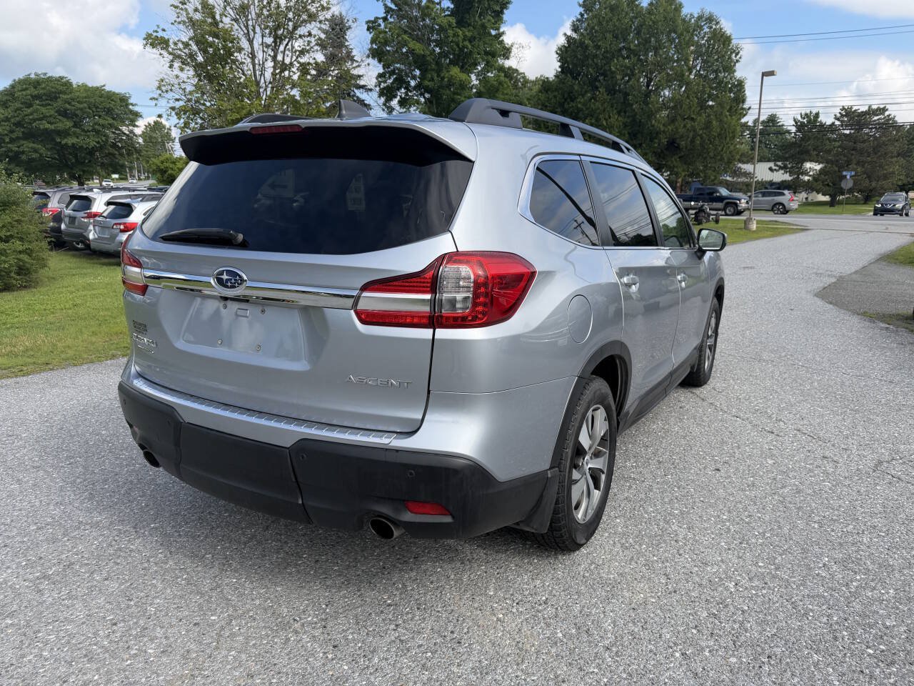 Used 2021 Subaru Ascent Premium w/ Convenience Package AWD/4WD image 5