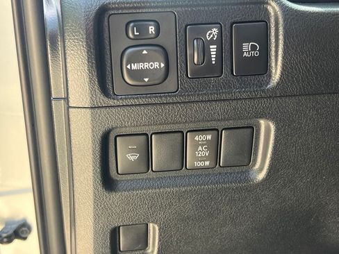 Used 2020 Toyota 4Runner Limited RWD image 29