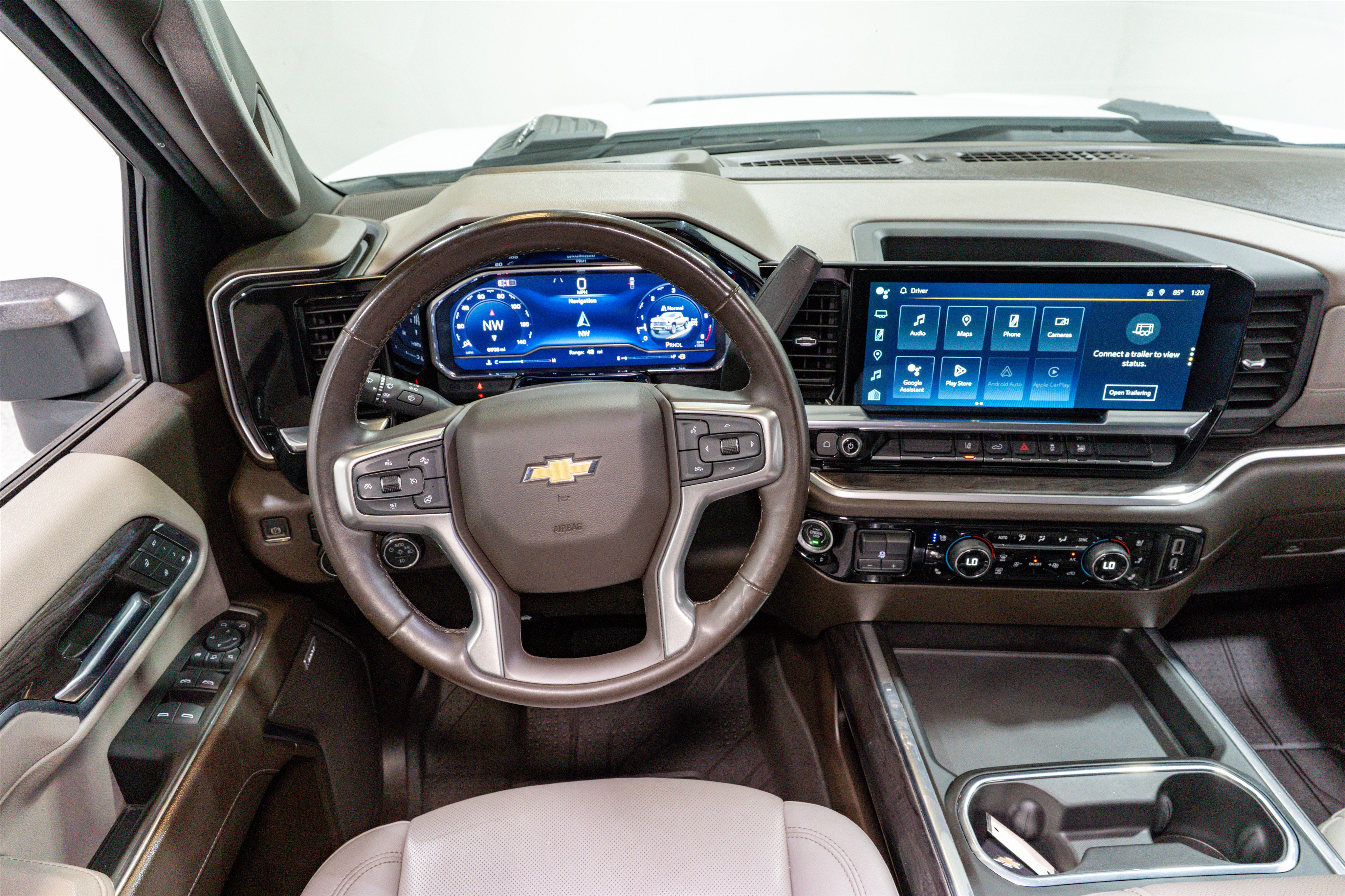 Used 2024 Chevrolet Silverado 2500 LTZ w/ LTZ Convenience Package AWD/4WD image 12