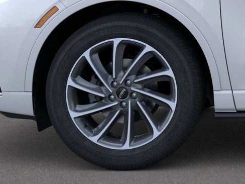 New 2025 Lincoln Corsair Grand Touring image 19