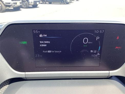 Used 2025 Toyota bZ4X FWD image 16