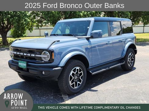 Used 2025 Ford Bronco Outer Banks AWD/4WD image 5