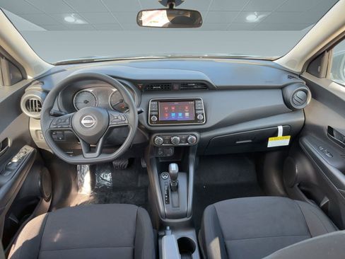 New 2025 Nissan Kicks Play S image 15