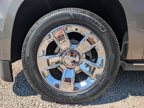 Used 2016 Chevrolet Suburban LTZ AWD/4WD image 13