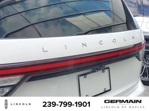 New 2026 Lincoln Aviator 2WD image 16