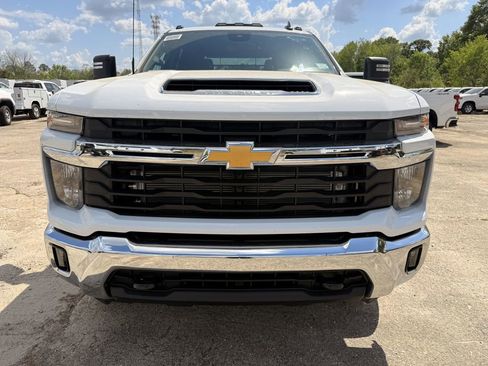 New 2026 Chevrolet Silverado 3500 LT w/ Convenience Package AWD/4WD image 10